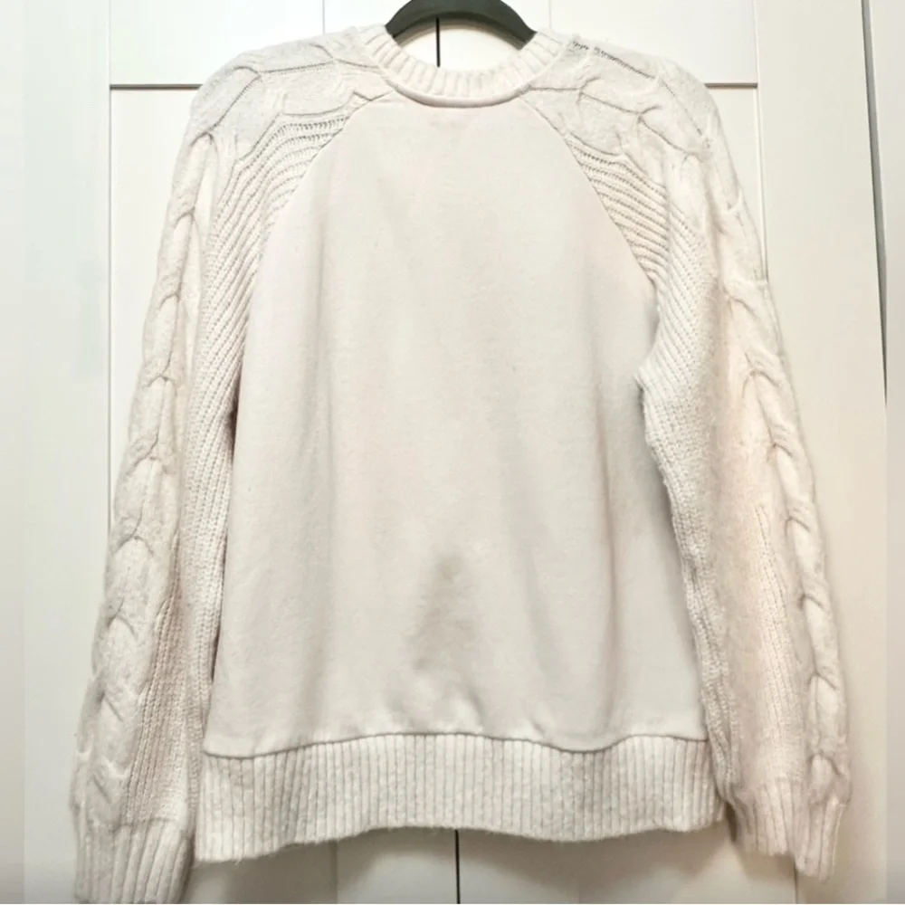Women's Cable Knit Crew Neck Sweater - Green, White, Gray (ALL Size Lg) - Picture 7 of 8